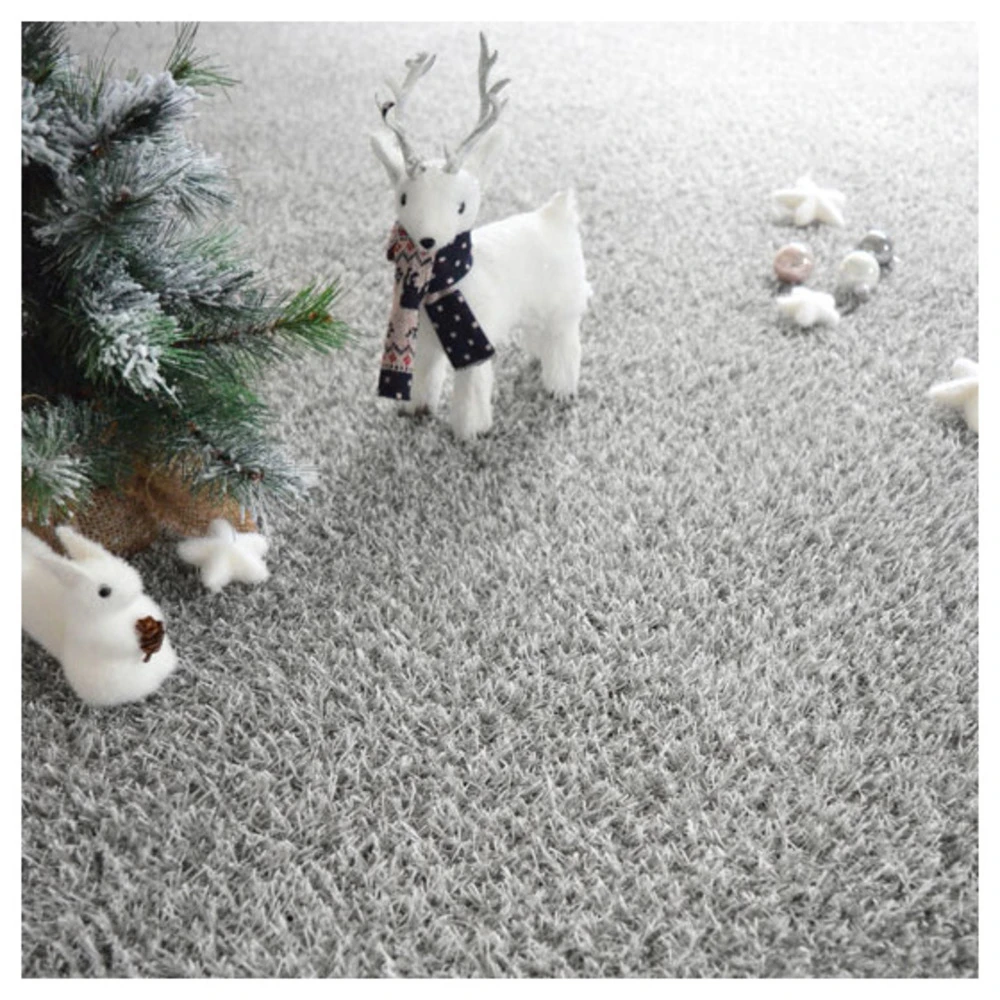 Gazon Synthétique Happy Party - Couleur Gris Clair - Classé Feu - 20mm - 1m X 6m 6 Gazon Synthétique Happy Party - Couleur Gris Clair - Classé Feu - 20mm - 1m X 6m – Image 4